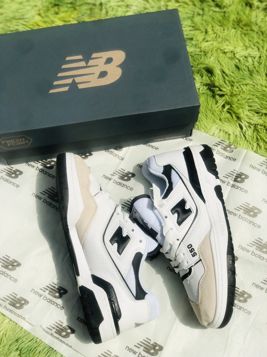 worldofkicksmw's tweet photo. New Balance 550 “Black and White”
Price :MK78500(Boxed)
Order origin📍: SA🇿🇦
Delivery : Standard of 5 to 10 days
@worldofkicksmw
.
.
.
#theworldofkicksmw #newbalance #newbalance550 #newbalance550blackwhite #nb550 #sneakerculture #sneakerhead #malawifashion #malawi https://t.co/2LTfUix6l5