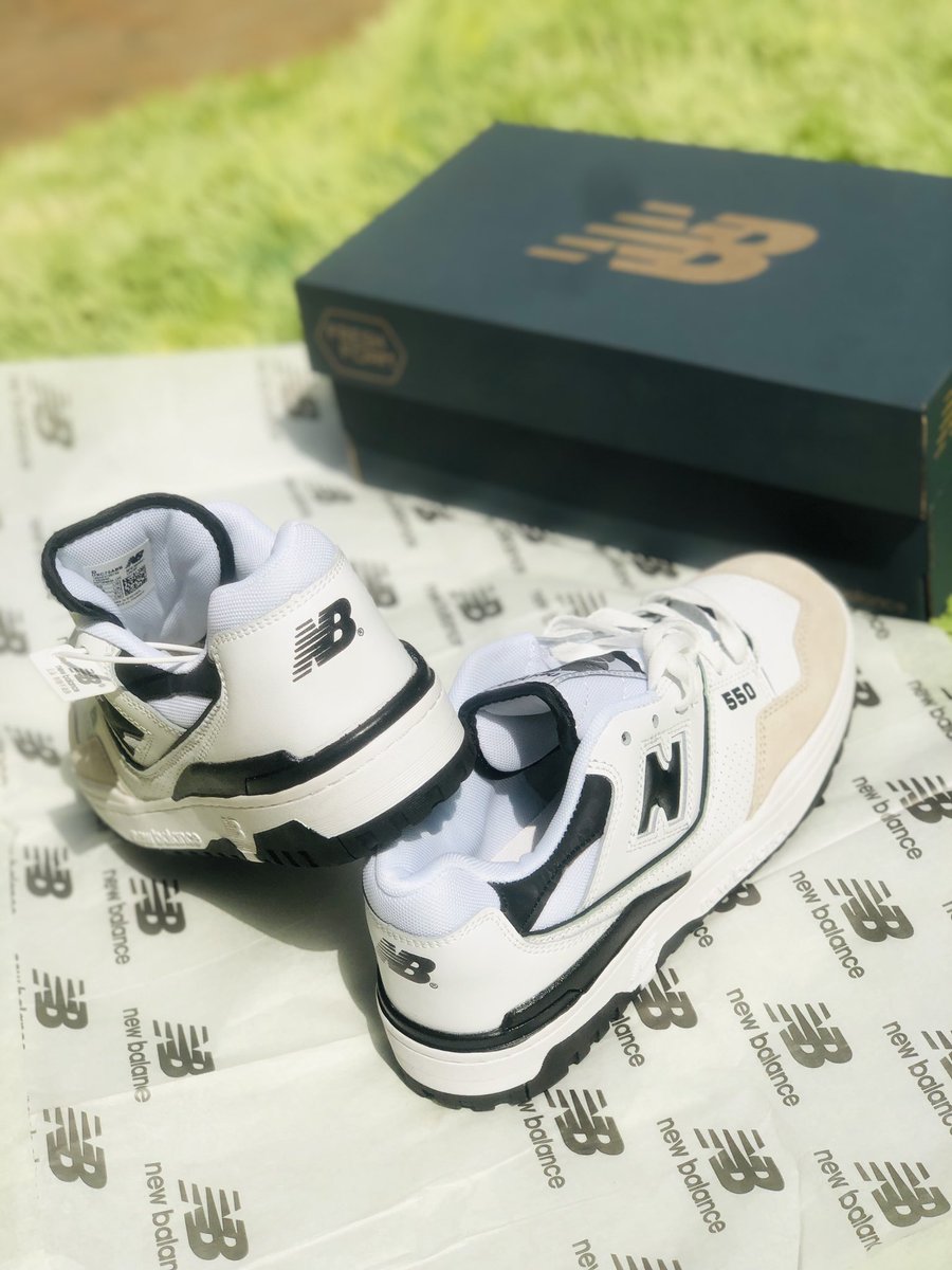 worldofkicksmw's tweet photo. New Balance 550 “Black and White”
Price :MK78500(Boxed)
Order origin📍: SA🇿🇦
Delivery : Standard of 5 to 10 days
@worldofkicksmw
.
.
.
#theworldofkicksmw #newbalance #newbalance550 #newbalance550blackwhite #nb550 #sneakerculture #sneakerhead #malawifashion #malawi https://t.co/2LTfUix6l5