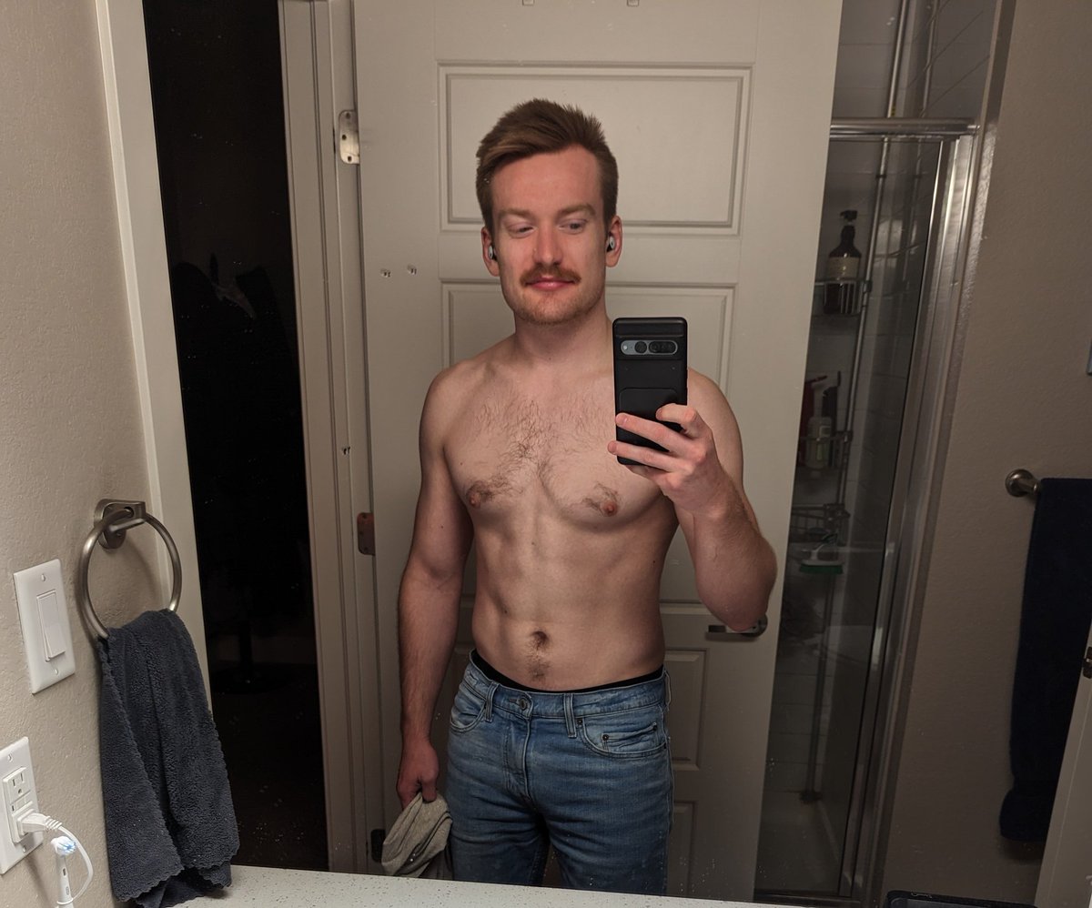 Don't do this much but I started working out consistently a few months ago and am feeling pretty happy with my progress