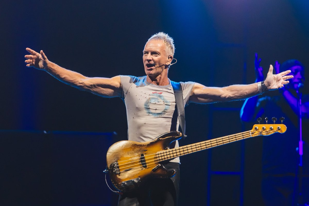 Warm 106.9 tweet media