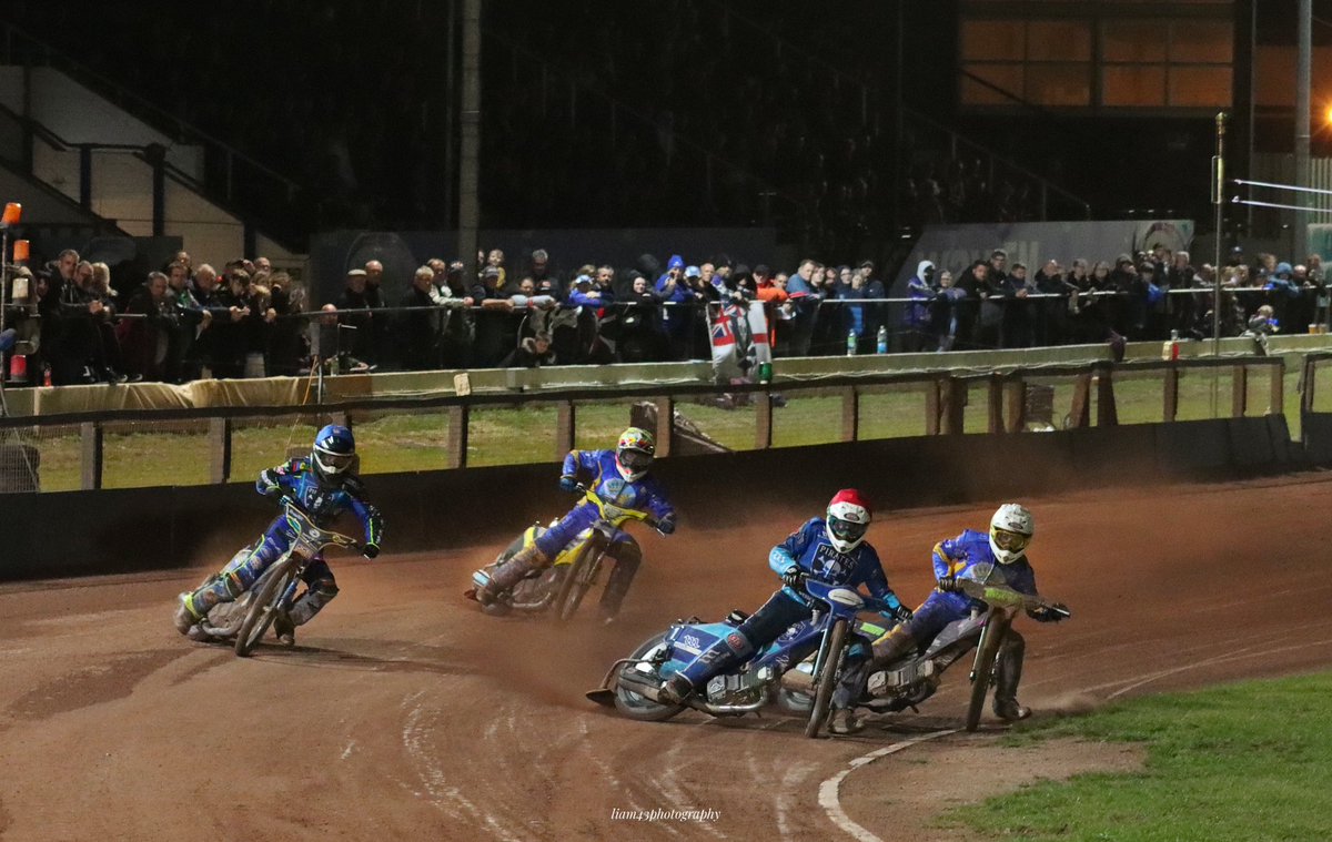 liam43photos's tweet photo. Another great win for @poolespeedway over @EdinMonarchs has sent them through to the Grand Final of the @cabdirect @SpeedwayGB Championship
#PoolePirates #EdinburghMonarchs #playoffs #Speedway #britishspeedway #Cabdirect #Championship #PooleSpeedway #PooleNeedsSpeedway https://t.co/klJ7nq3U4U