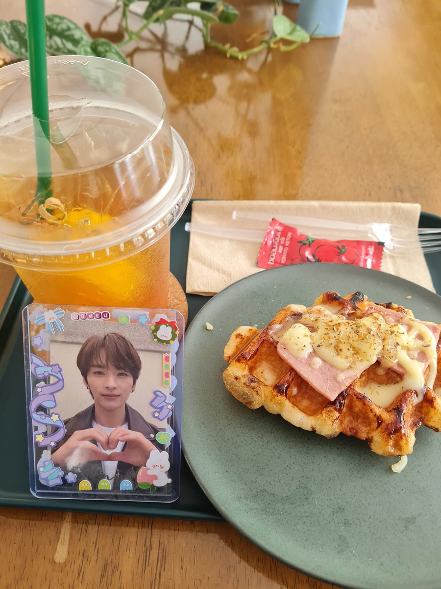 dkzz3001's tweet photo. ฉลองกันโหน่ยยยยย🥰🥰🥰 #DKzSTR https://t.co/A7XGzNNkU7