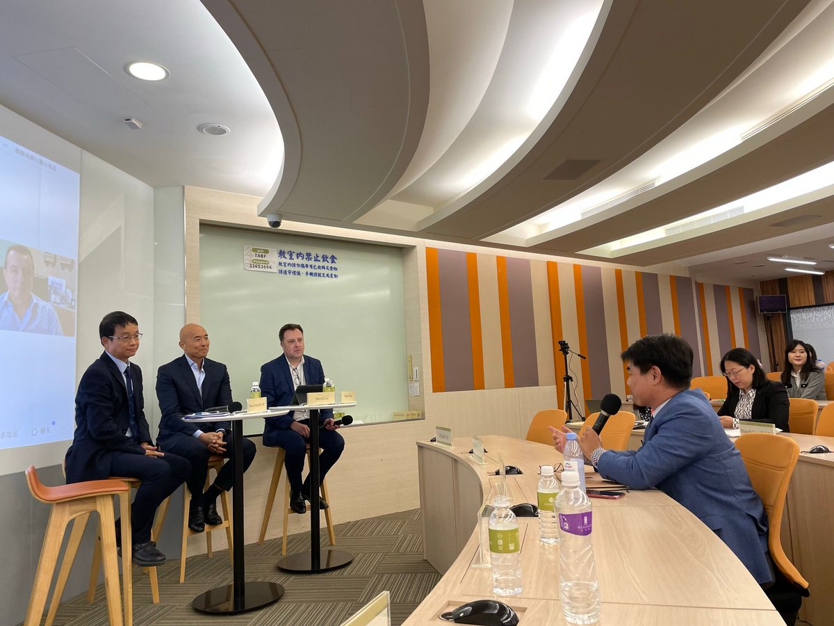 intcompassoc's tweet image. Exploring the world of ESG compliance with our Micro Presentation at the #ICATaiwan Financial Crime Conference! Our industry experts share insights on building a robust framework for a sustainable future. 📈💼 #ESGBestPractices #ComplianceFramework