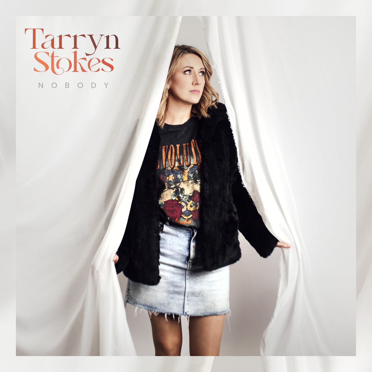 What a hit Tarryn! An incredible Top 4 original single. Stream 'Nobody' now ➡️ open.spotify.com/album/6OgFwyws…