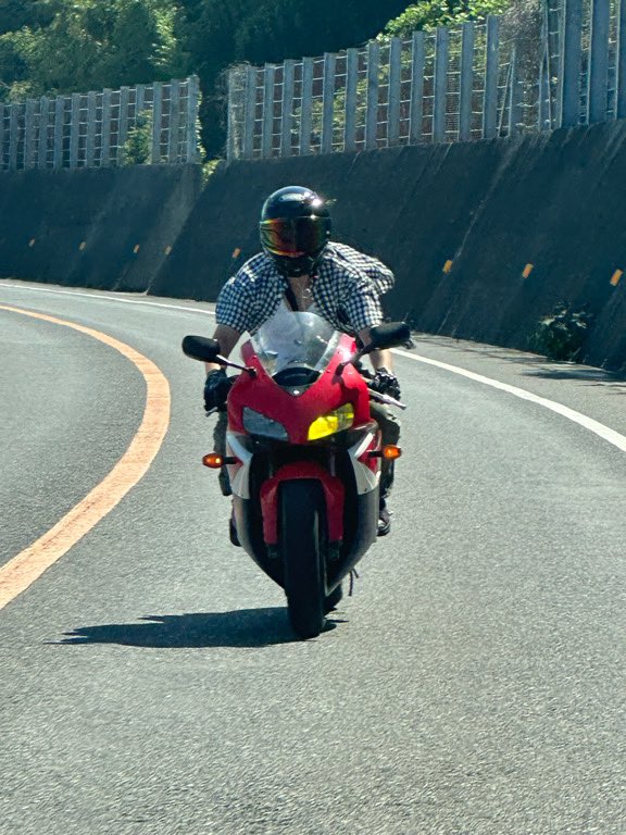 ぱせり tweet media