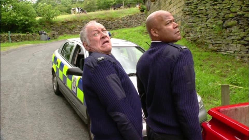 TheLouisEmerick's tweet photo. Good morning all Happy @Ballstocancer #TBThursday had to put this pic!A guy came into the @scope #Westkirby last wk+said,this Ep of #LOTSW had him in bulk🤣🤣🤣!But to now, B-zero #BrassicS5 has All eps available today #GetYourBingeOn👍🏾 https://t.co/yvQ5Bh3dw3