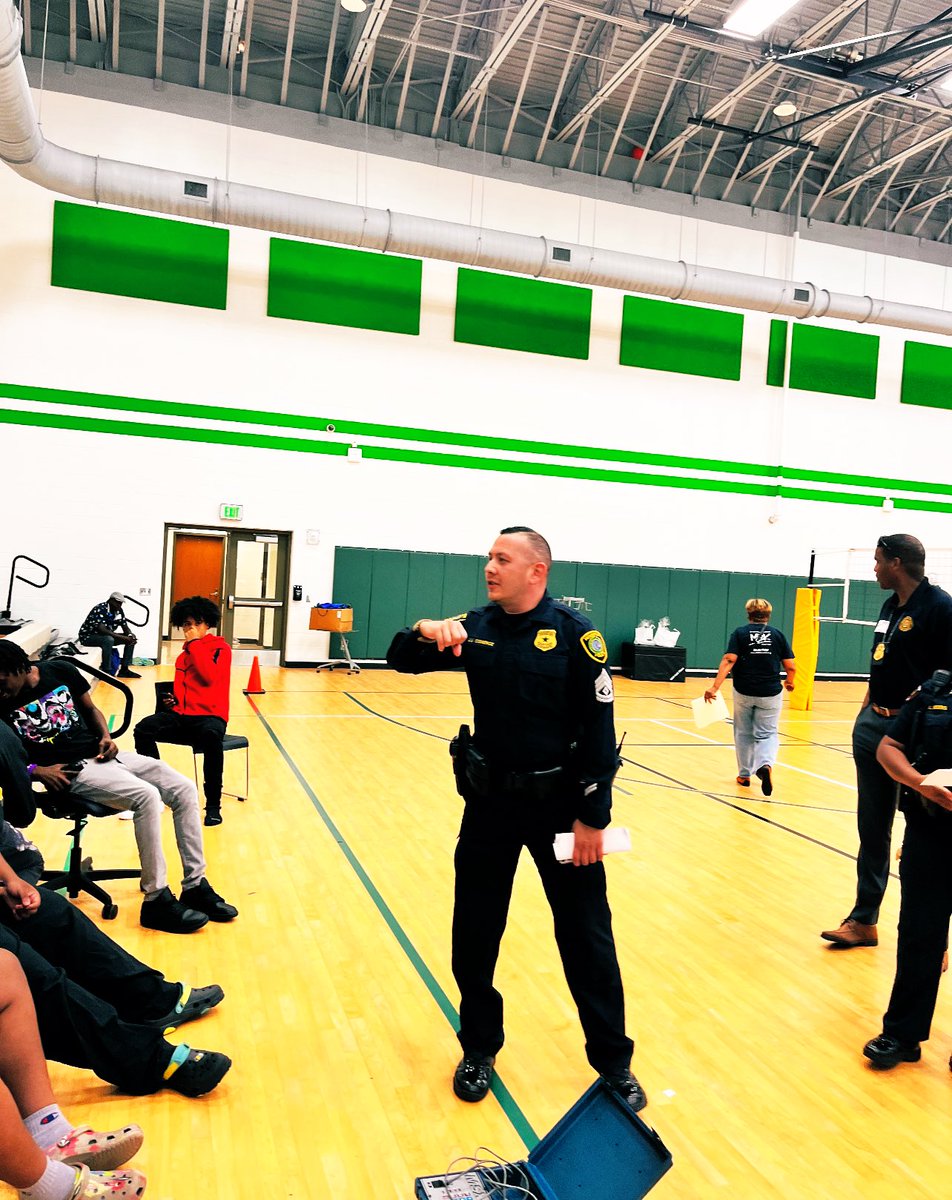 Jason Cisneroz tweet media