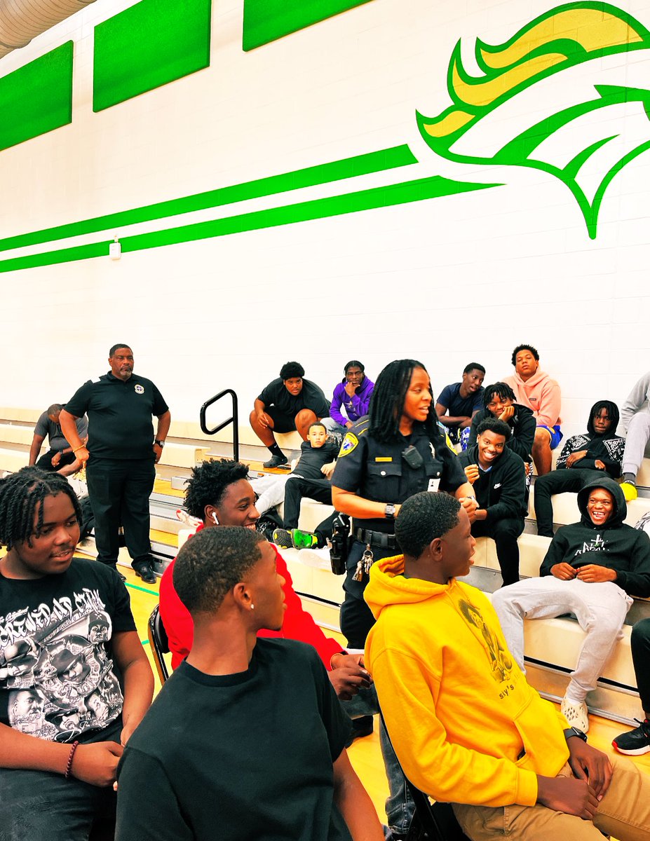 Jason Cisneroz tweet media