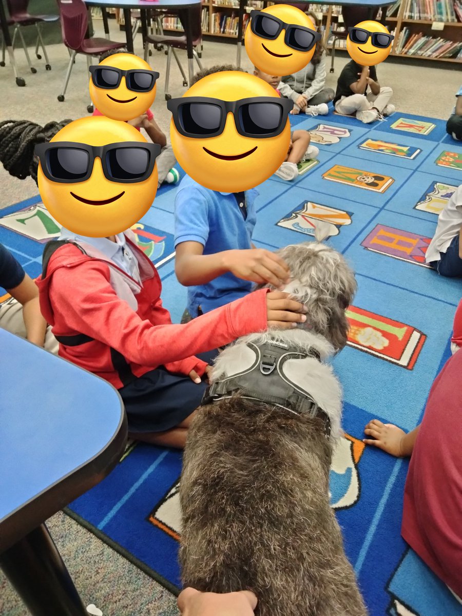 HMQLibrary's tweet photo. Week 3: Our students learned about empathy and Char of course was the best boy. @healingspecies  @HolmquistES @Alief_Libraries #goingbeyondthebook https://t.co/qyJrMUrEwH