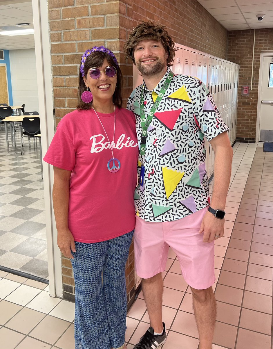THSSpiritClub1's tweet photo. 🔹THS Hoco: Barbie Day🔶 https://t.co/TQphP17baL
