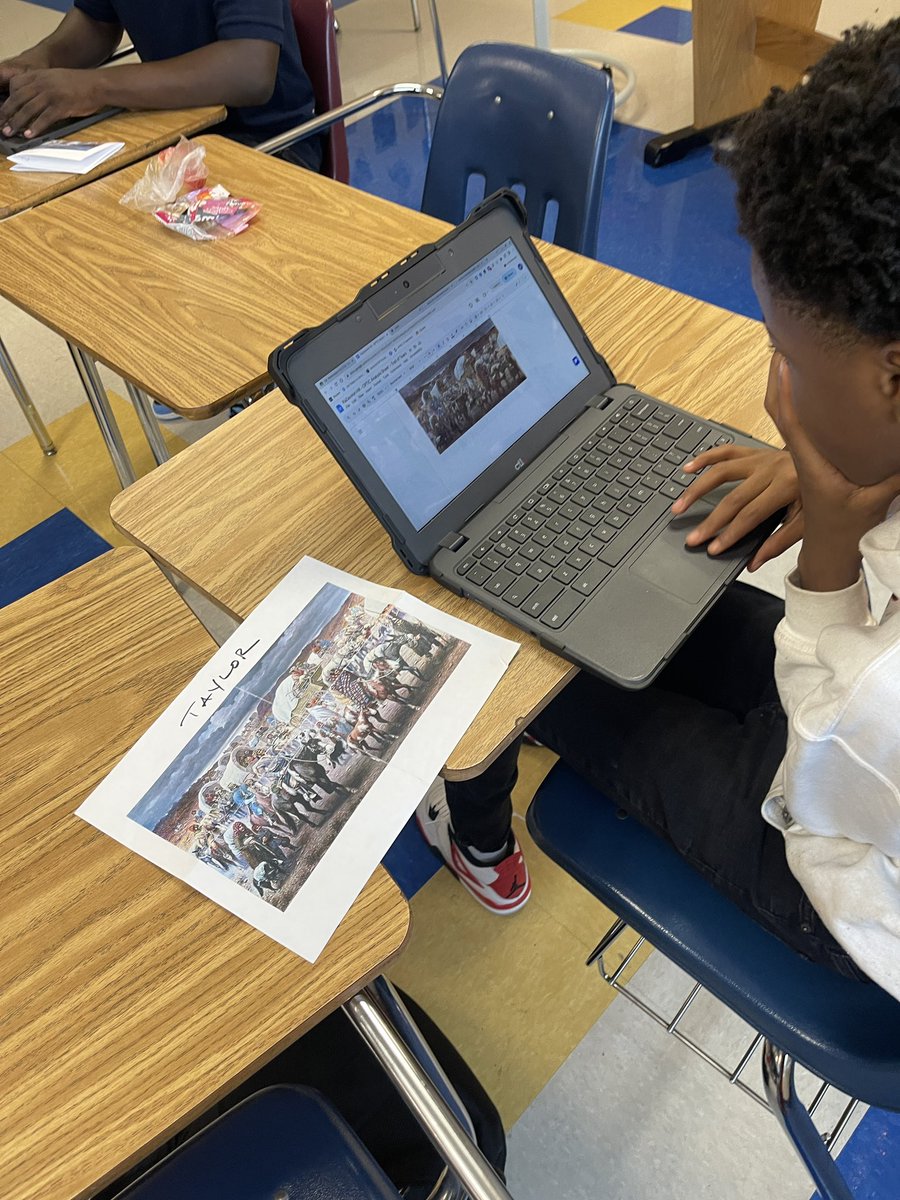 JliaSocial's tweet photo. @DreTaylor50 students were deeply engaged in their optical analysis assignment on today. Unit 3 #SpotlightonStrategy #Intentional @JLIADavis_APS @Kay_Stew_APS_SS  @reese_teach_  @JLewisInvictus https://t.co/DMPQIXAgTa