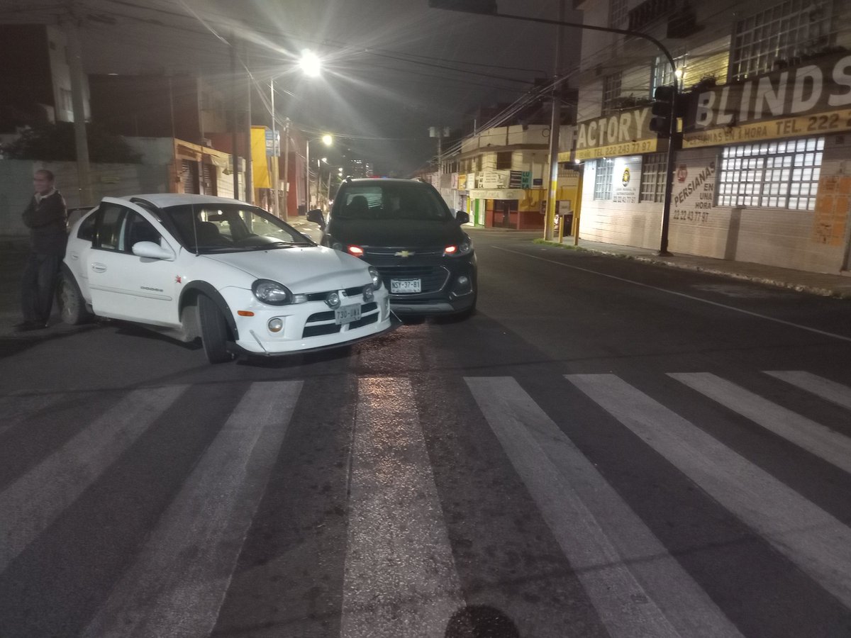 Prof3FER's tweet image. Nos apoyas con una patrulla @ssptm_pue en 23 sur y 27 poniente, llevamos una hora y dicen que el tiempo de espera es muy largo. @abel_cuba @C_Lobato @PueblaAyto