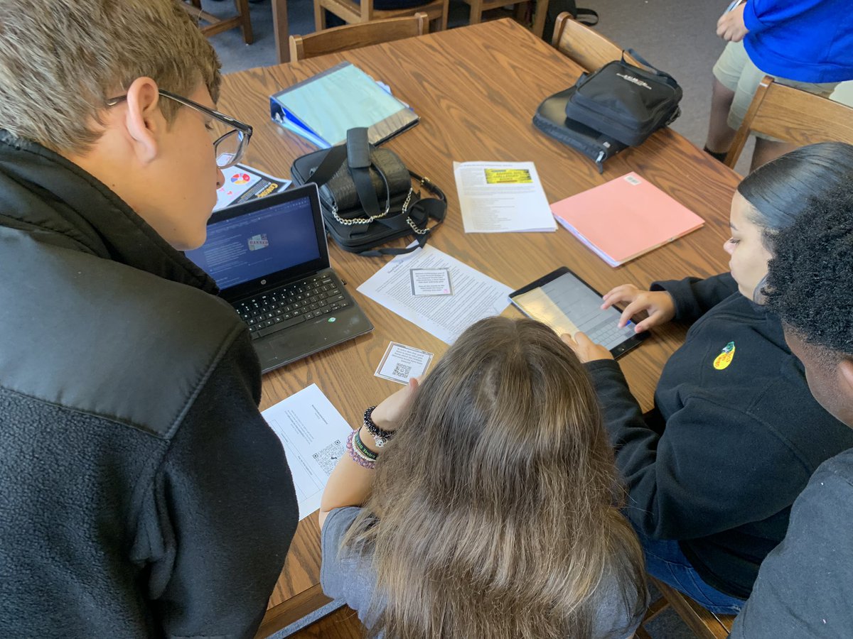 kcmteach's tweet photo. CHS Ss are learning about #BannedBooksWeek and exploring concepts of #censorship and titles that have been historically challenged/banned via digital Breakout challenge. #CHSJourneyForward @teacherPtweets @hrogers1618 @TCBOE @CburgHigh https://t.co/cNarxAJ1LT