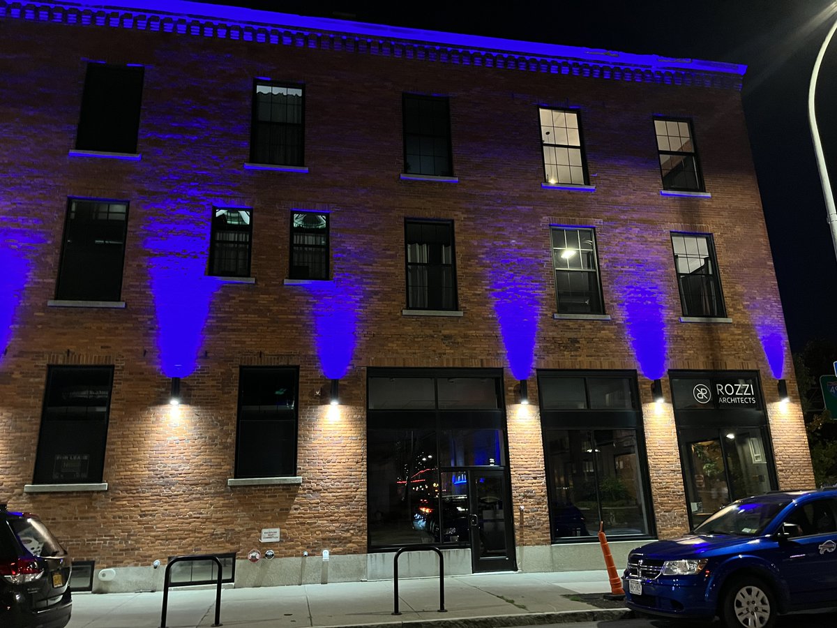 DYTdoc's tweet photo. More support for our patients and research subjects- downtown Rochester NY is blue for #DystoniaAwareness thanks to our incredible @URMC_Neurology research coordinators Sravya and Anisha! Of course, #Hewittlab went out for dessert wearing blue! @URNeuroscience @UR_Med #DMRF https://t.co/K4e56n6XQa