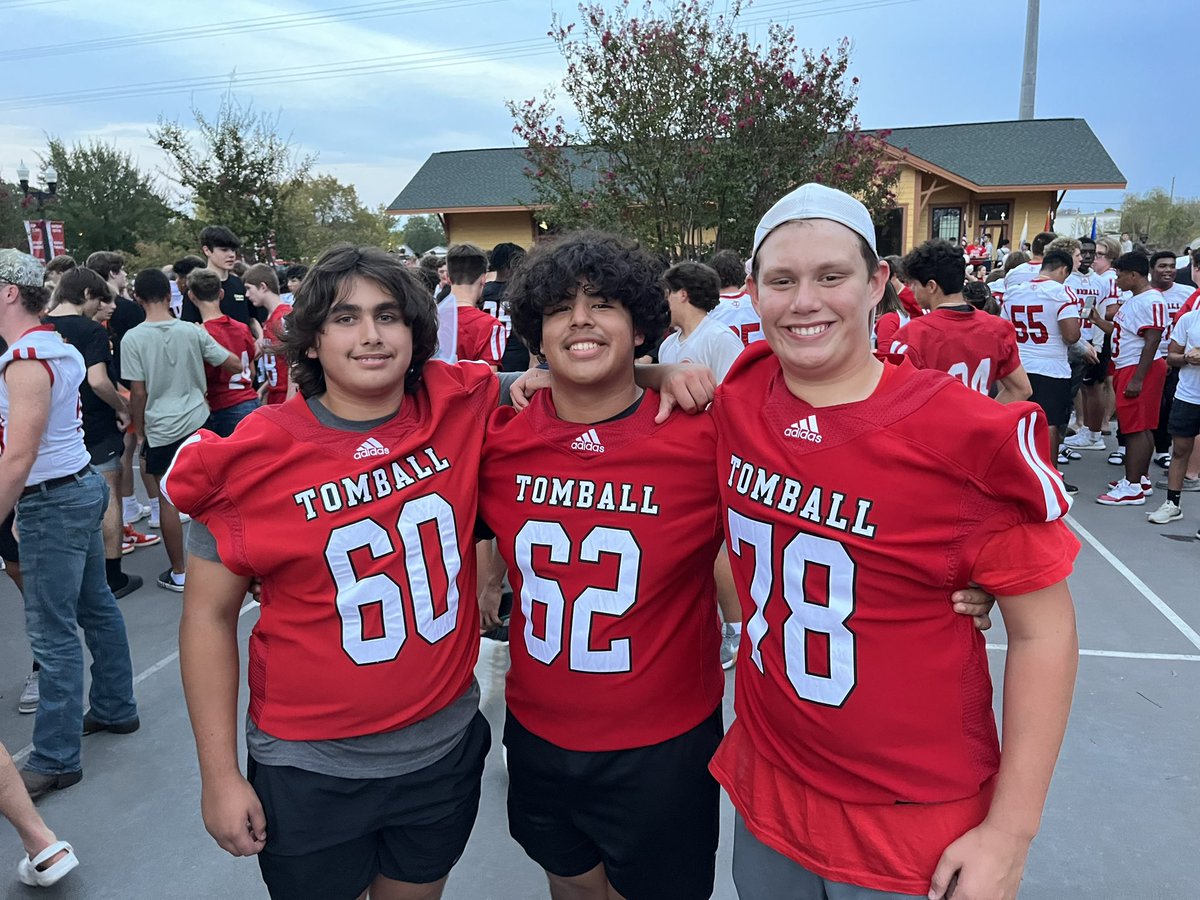 2 Tackles 1 Guard🤫|Tomball HS Parade

#FHFT #CollinsStrong