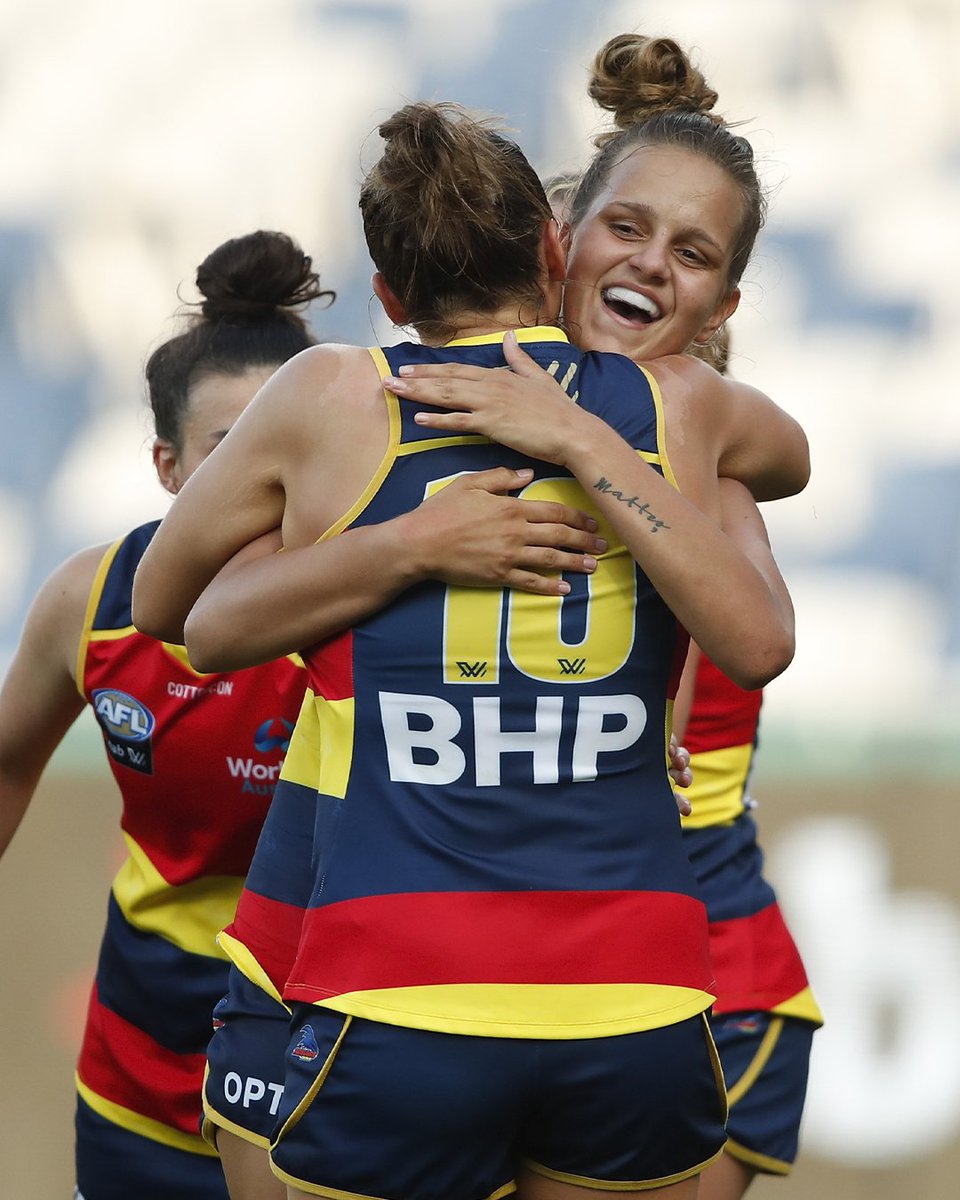 CrowsAFLW's tweet image. Noffy reveals her favourite DP moments ahead of the two-time Premiership star's milestone match 🥰👉 weflyas.one/48vH1om

#weflyasone @eb_marinoff