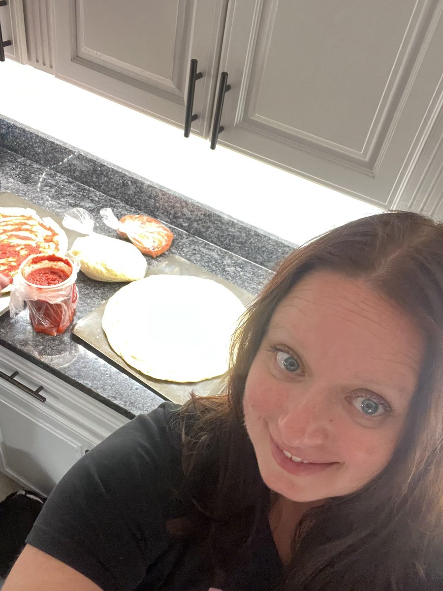 Kelly Bartosz tweet media