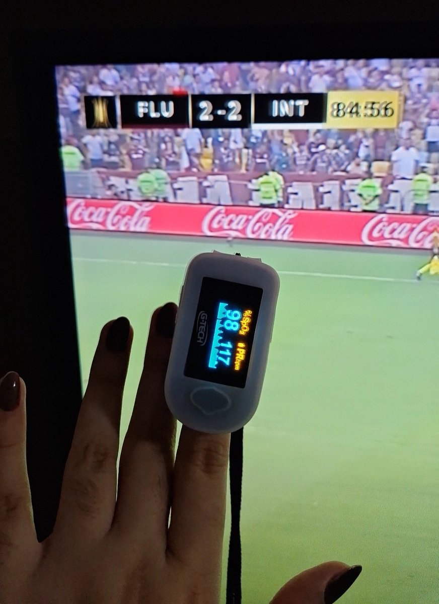 mmayffc's tweet image. Só queria dizer que eu sobrevivi a Fluminense x Internacional