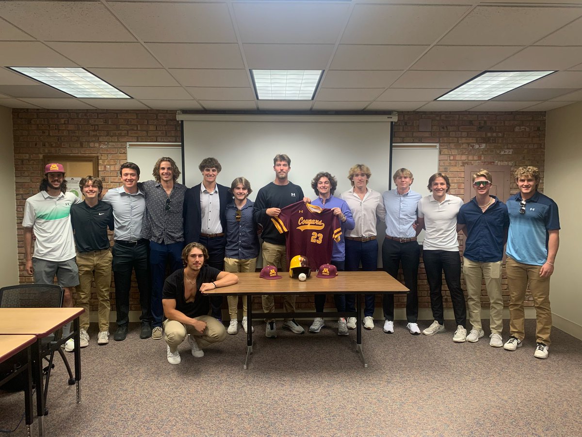 Minnesota Morris Baseball tweet media