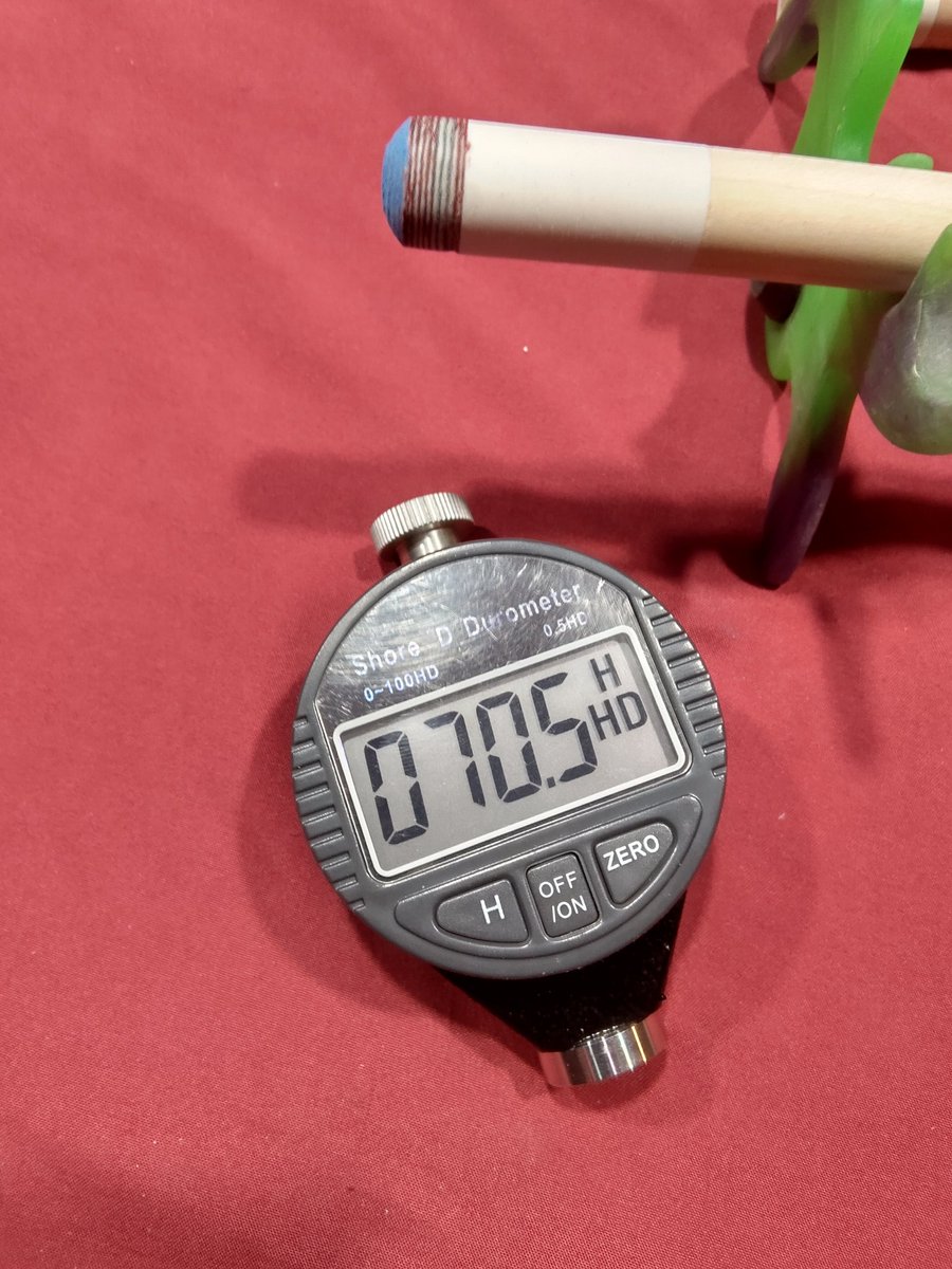 Riotipsus's tweet image. Our Rio custom tips are making their way into players hands for testing. Here's one installed today on one of Rio's Team players cue. #poolcue #poolstick #cuetip #custompooltips