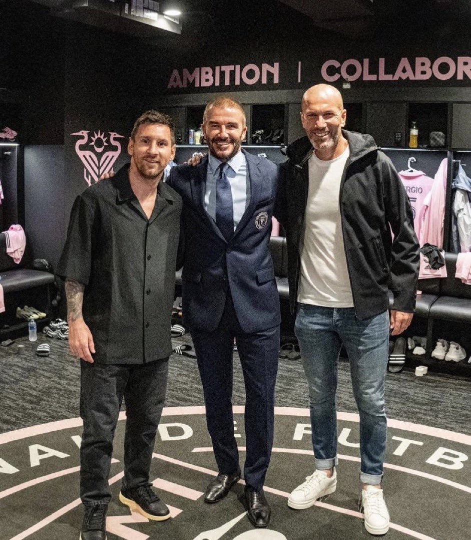 WeAreMessi's tweet photo. Leo Messi with David Beckham and Zidane 😍 https://t.co/LqFEHjicUb