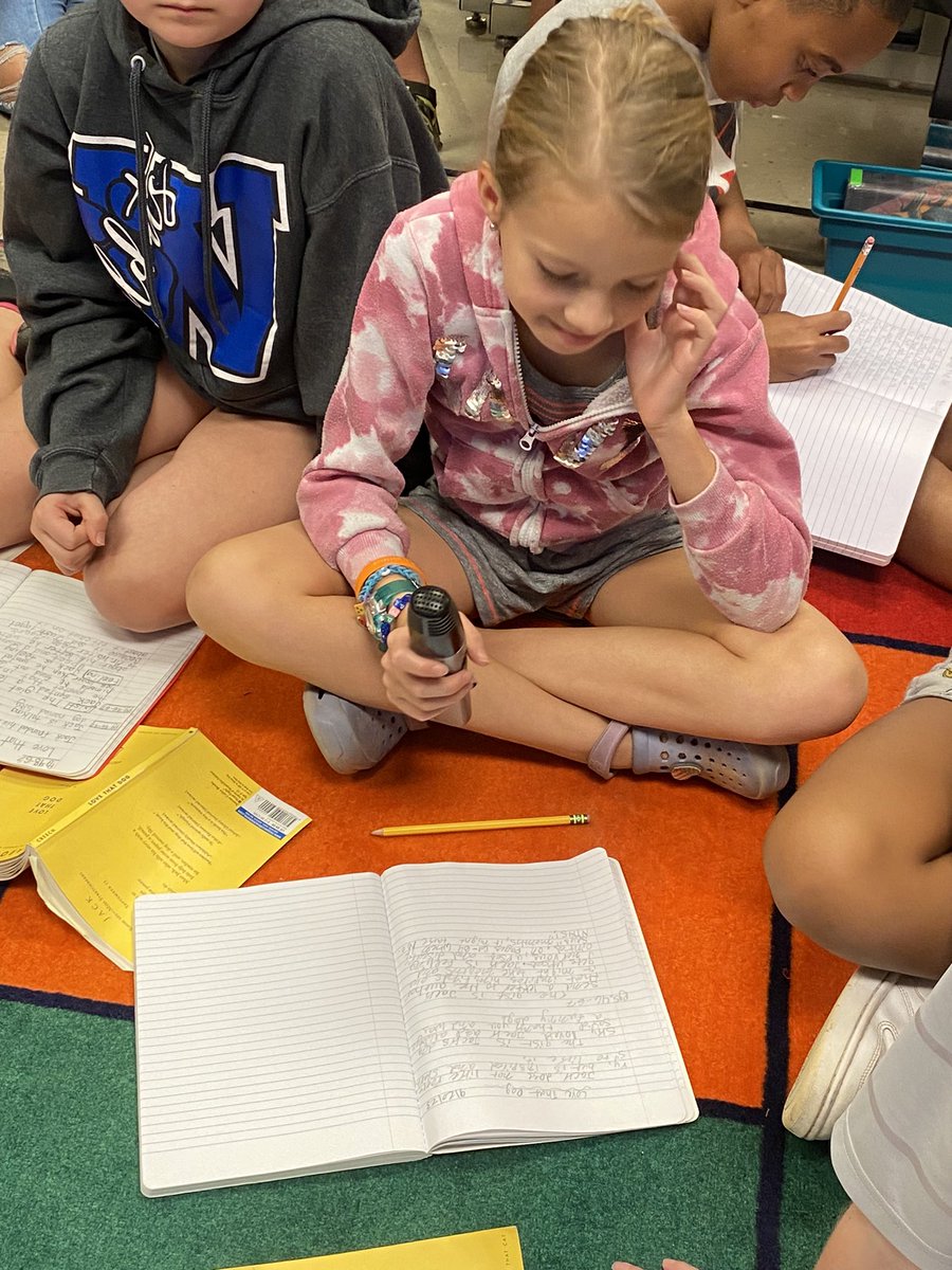 Mrs. Bratton tweet media