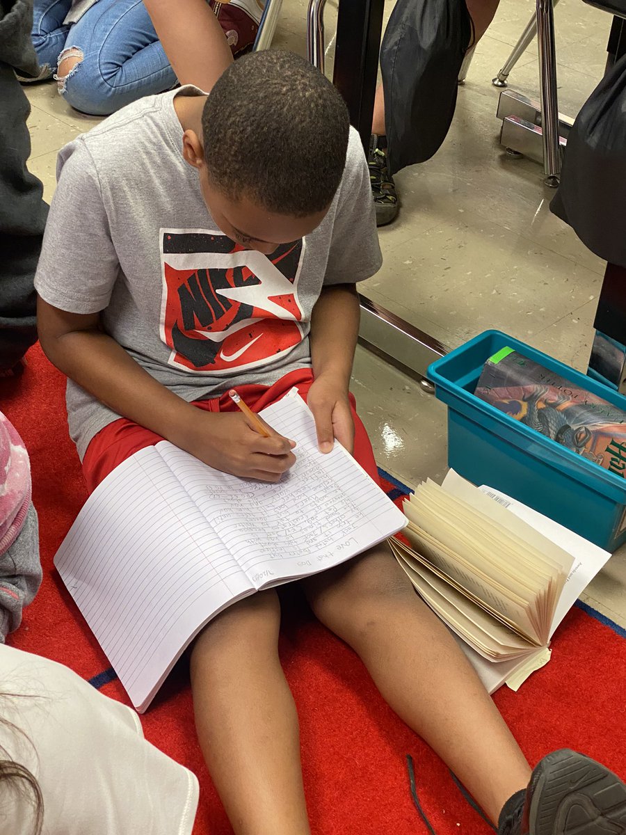 Mrs. Bratton tweet media