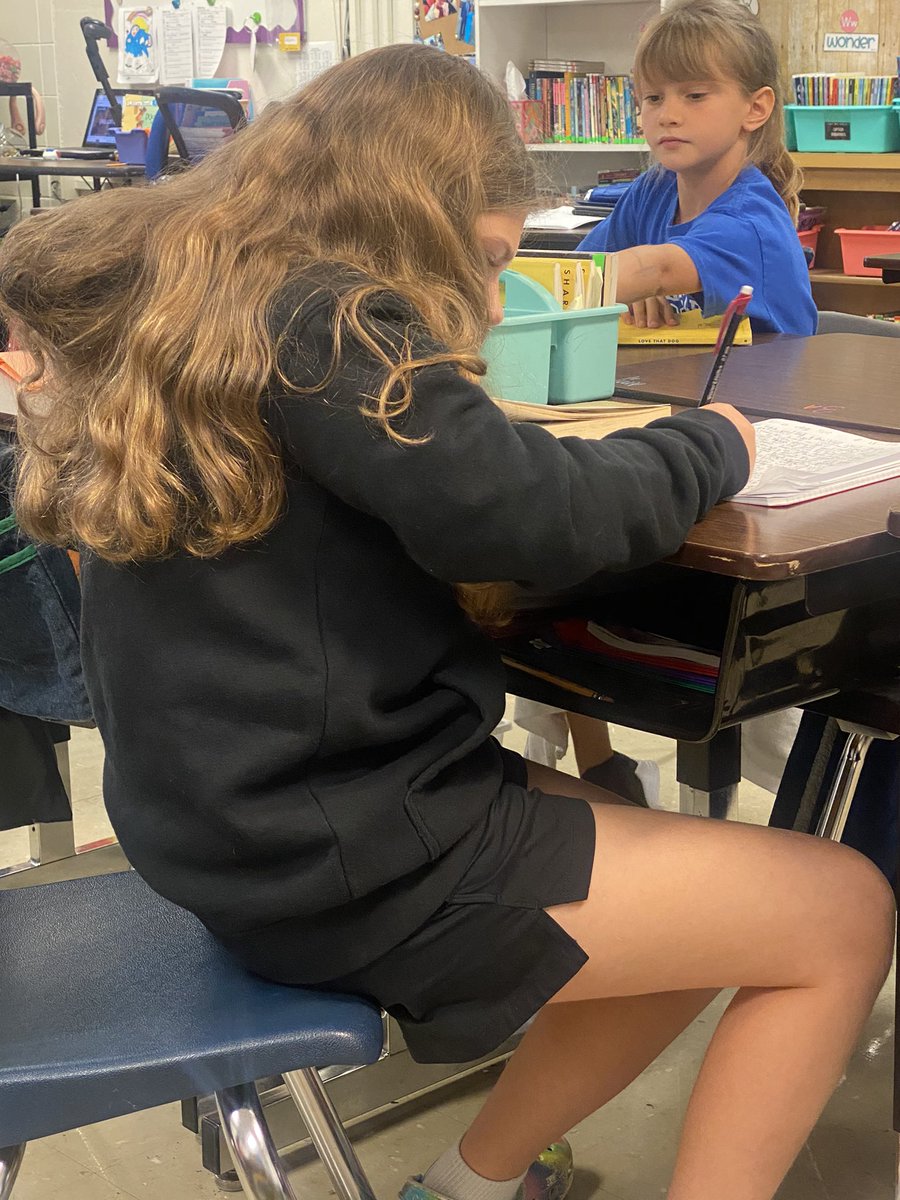 Mrs. Bratton tweet media