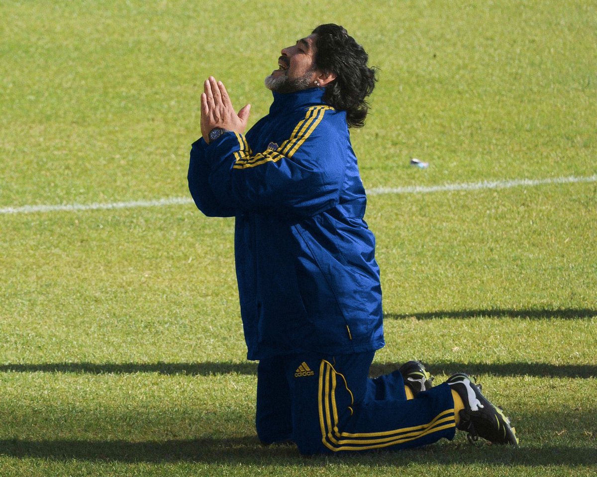 <a href="/BocaJrsOficial/">Boca Juniors</a>