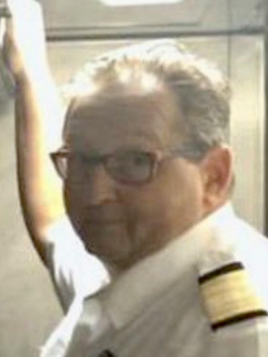 joepuedo's tweet photo. @Morbidful @NoCoolPoints This man has seen some SHIT https://t.co/Vxf16tX1Er