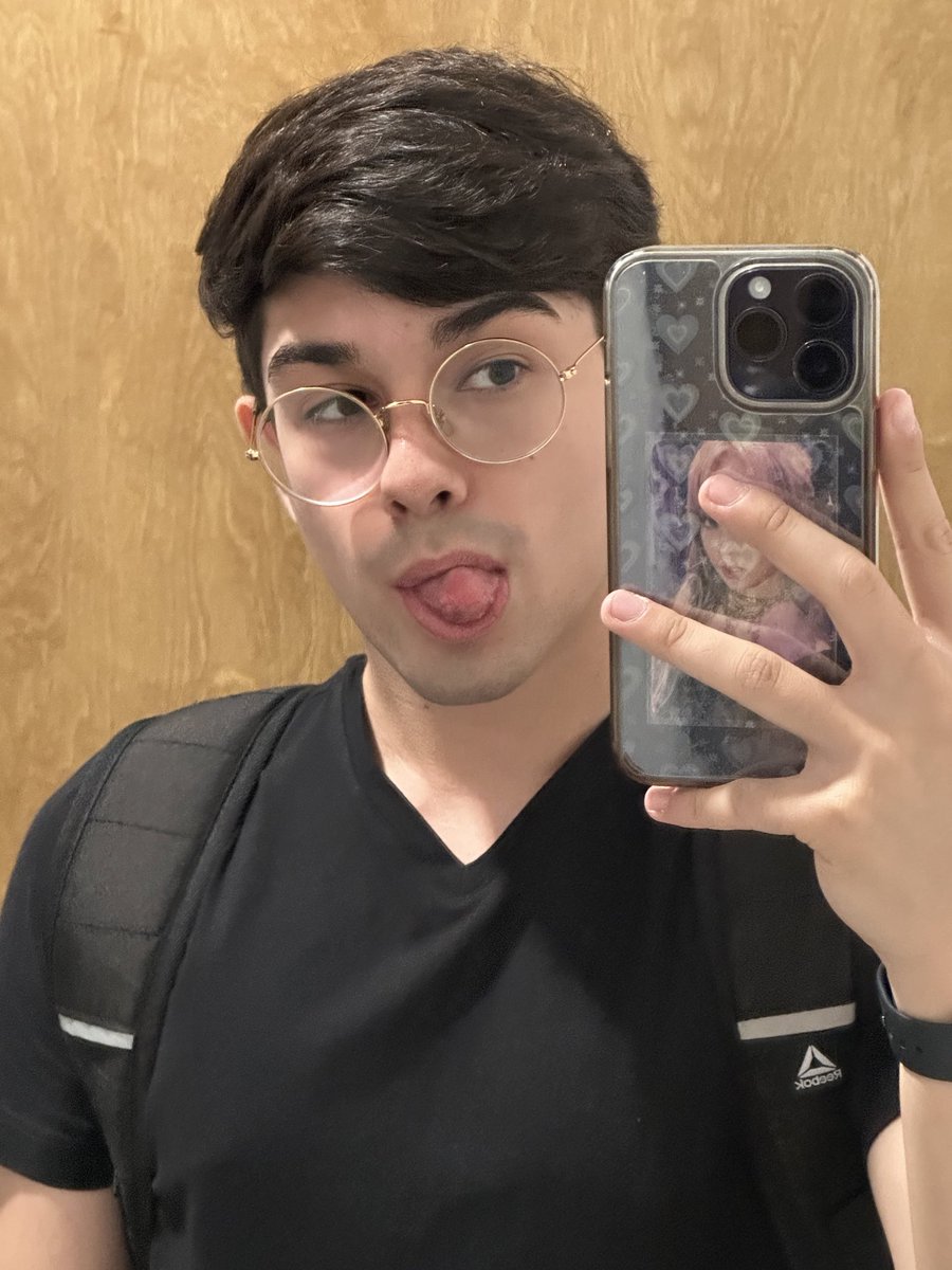 confectionpup's tweet photo. peruvian asian-latino here HEY!!! 🇵🇪 most of my life ive felt very out of place since ive had a hard time with my identity but this community has helped me feel like i belong 🥲❤️
#BMO #BEYONDTHEFANDOM #FURSOFCOLOR https://t.co/v2O7wKDXC2