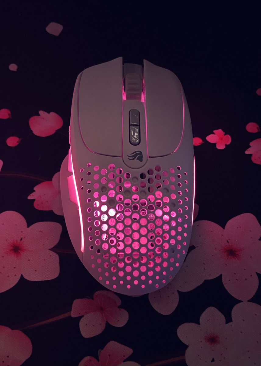 TixeeTV's tweet photo. Anyways, I'm obsessed with the Model I2 by @Glorious I sprinted to all my games and rebound my hotkeys to the side buttons 👀
Get yours here! ➡ https://t.co/mAq4vslSsh
#glorious #modeli2 #ad https://t.co/z3miHOXbA8