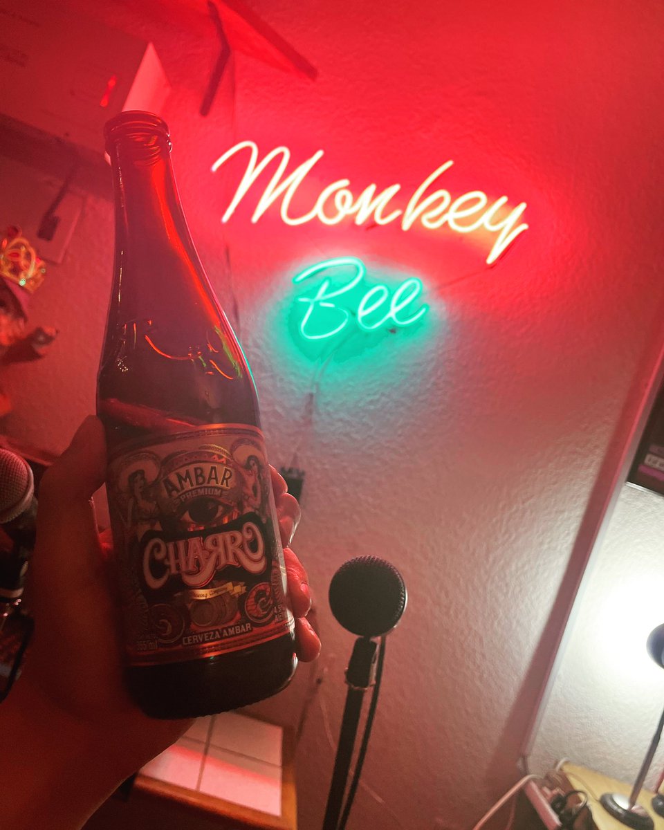 highfrequencym's tweet photo. ¡Ya estamos con nuestros amigos de @MonkeyBeeFest en la revelación del line up final!
#MonkeyBee #MonoAbeja #HFMusic #HFFestivales https://t.co/5XYra20D1e