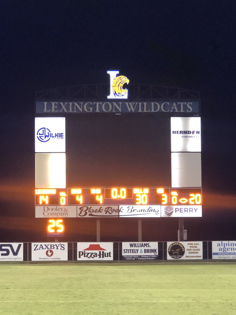 WKMSHawks's tweet photo. With a late touchdown WKMS defeated PHMS with a score of 20 to 14. We are now 3 and 0. #wkmsproblemsolvers https://t.co/MvQz8hyv8a