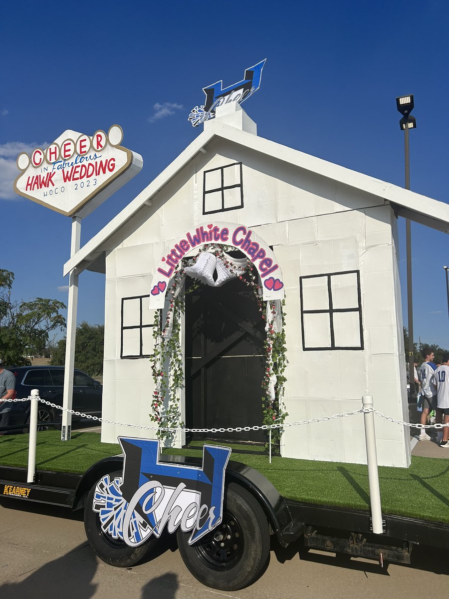 HHSCBC's tweet photo. What an awesome HOCO parade! We had a blast and took home best float for High School. #firstplace #hawkvegas #hebroncheer #HOCO2023 https://t.co/7qyn6geIpH
