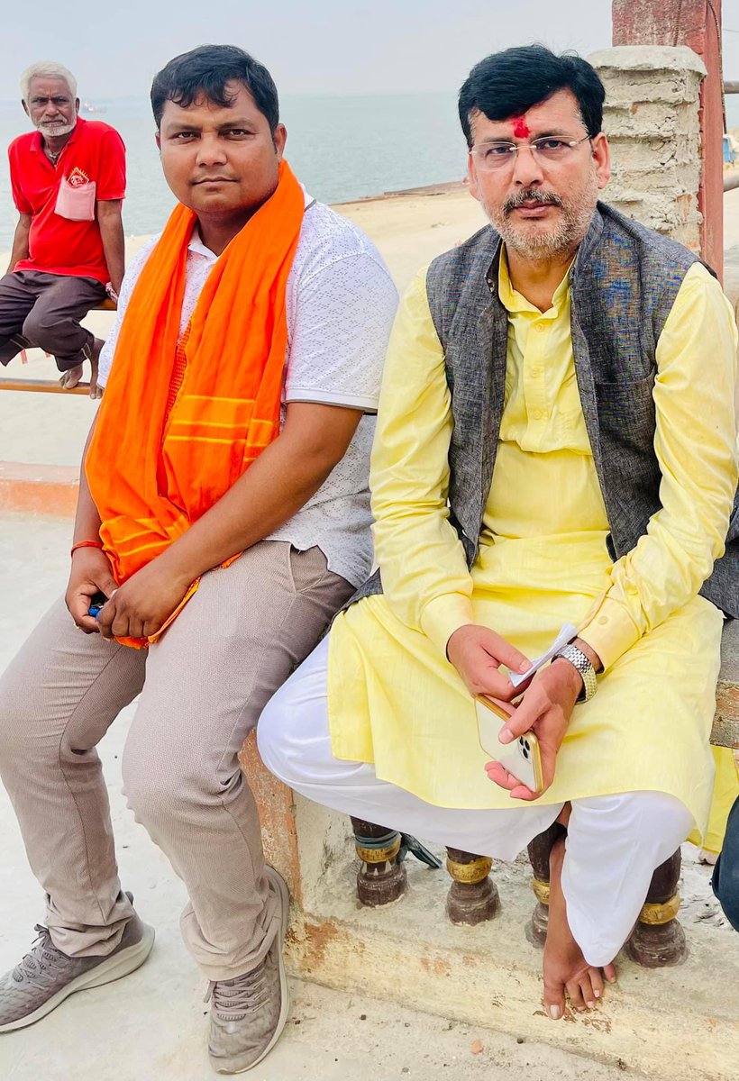 BajrangiMahtoJH's tweet photo. राजमहल के लोकप्रिय विधायक श्री @Anant_Ojha_BJP जी को जन्मदिन की हार्दिक बधाई एवं शुभकामनाएं। 

मैं ईश्वर से आपके अच्छे स्वास्थ्य एवं दीर्घायु जीवन की कामना करता हूं।

#happybirthdayanantojhaji https://t.co/O4guF9qe8k
