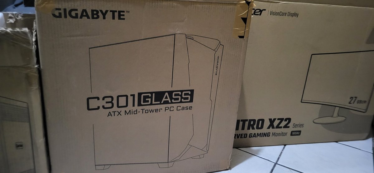 Ronwin816's tweet photo. Update on my pinned tweet, I have acquired a PC, Im about to move, and hopefully can hire decent Internet. All according to keikaku. https://t.co/mVnfY2YD0V