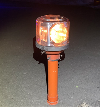 この2枚の見た目が異なる航空灯火の写真… 実は同じ「滑走路灯」なん