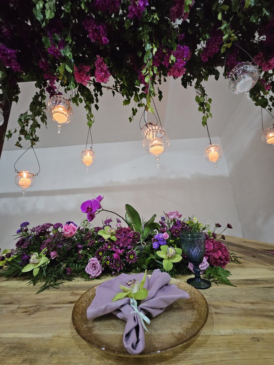 OrganizacionOPC's tweet photo. Día de prueba de concepto #proofofdesign #Sustainability #Destinationmood #hybridstage #colors #furnituredesign #November #orchids https://t.co/d9yM7wucHf