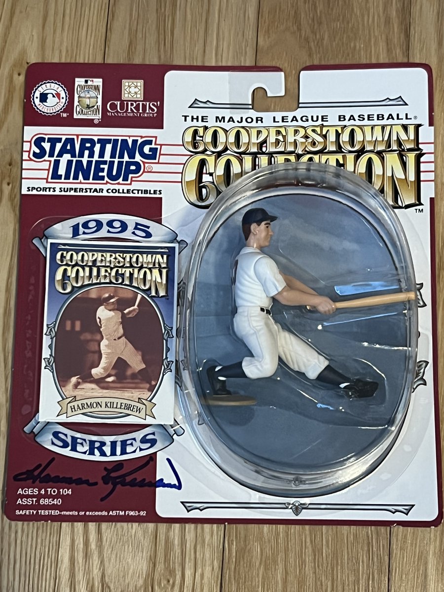 TeriE's tweet photo. GIFT IDEA ~MLB #HARMONKILLEBREW AUTOGRAPH #MNTwins Baseball Card SIGNED STARTING LINEUP 90s #giftideas #baseballcardsforsale #Startinglineup #Killebrew #TwinsBaseball #Autographs #baseball #Kenner #MinnesotaTwins #sportsautographs #gifts https://t.co/u2xzDLMftl #eBay via @eBay https://t.co/YirYy69S65