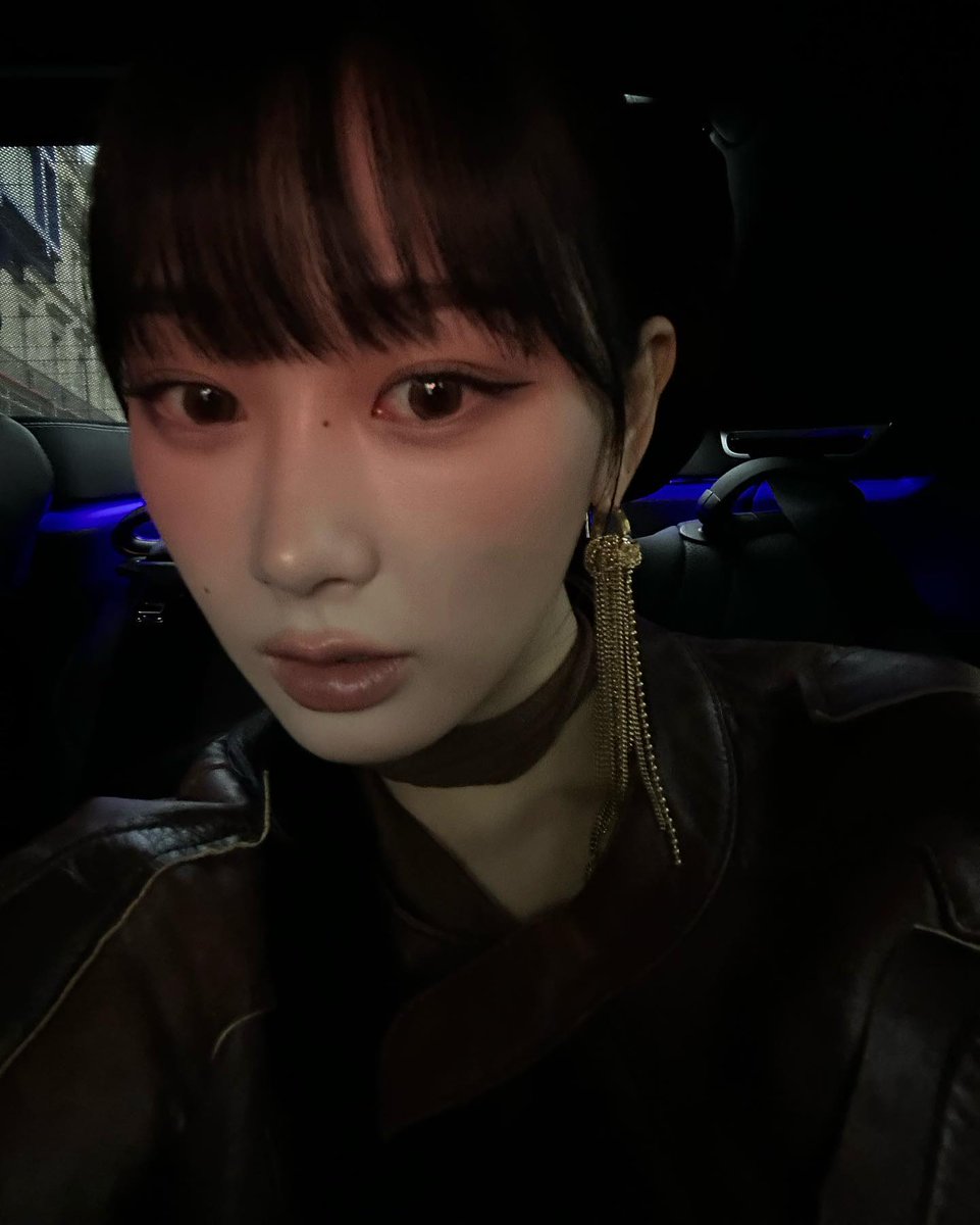 pfw 2022                                  pfw 2023