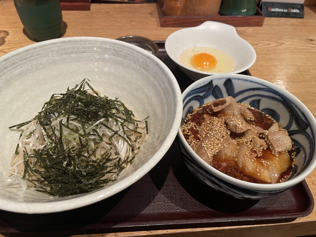 sy466's tweet photo. 今日のランチは肉つけそば https://t.co/NjlaS6R6sX