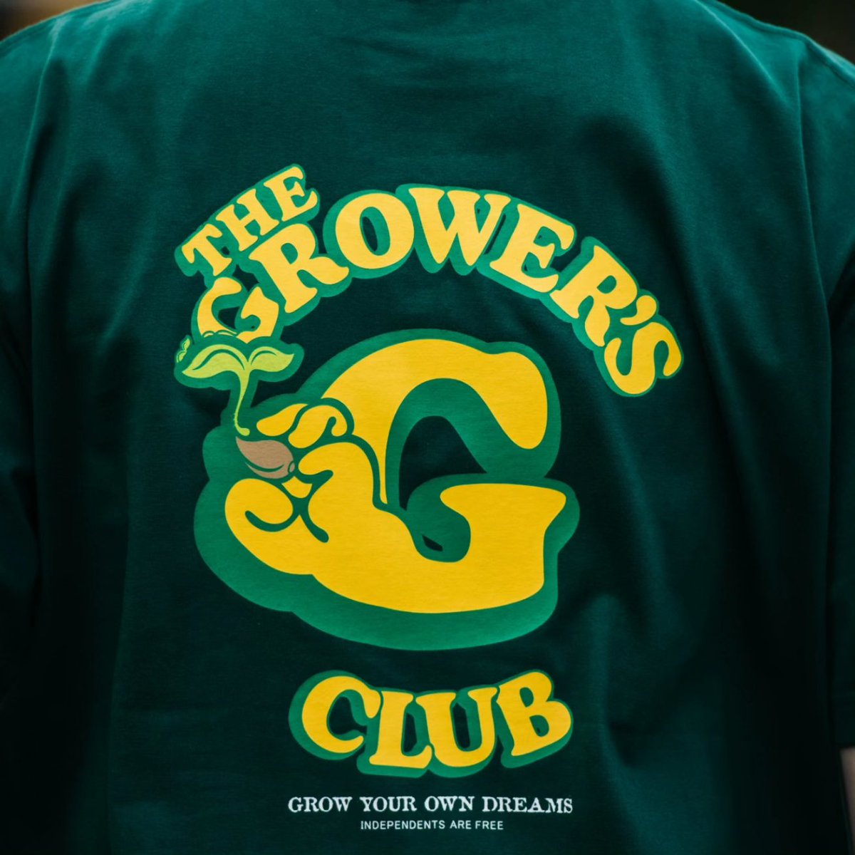 新曲「THE GROWER'S CLUB ANTHEM」のTシャツ販売開始。鎖グループの通販かクサリカフェ店頭でお買い求めください！

#FREENORIKIYO 

9sarigear.stores.jp/items/65115110…