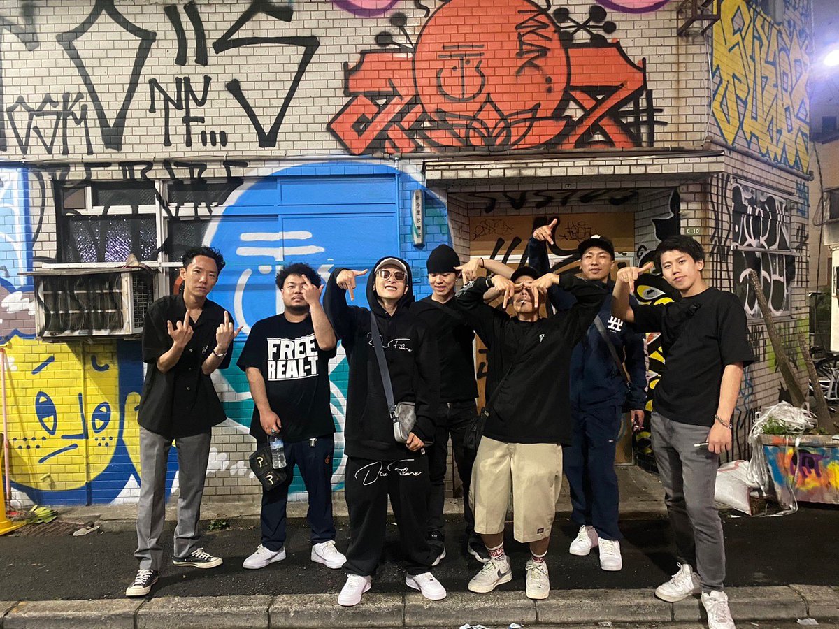 _RedEyeofficial's tweet photo. REAL-Tが不在だったのでREAL-Tになってみました。
https://t.co/qSaXxAzEfI
#狂気の桜 https://t.co/2Z4R8kyGIP
