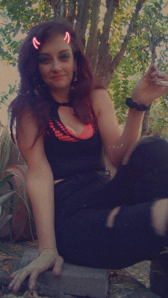 knifepartybell's tweet photo. Absolutely beautiful day in #Houston, celebrating #Fall since it's finally here.
#fallvibes #altgirl #snapchatgirl @planetqueen666 https://t.co/DOJsZYvDKO