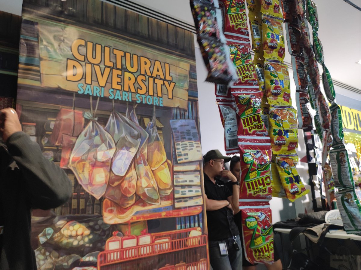 lexmarkcebu's tweet photo. HAPPENING NOW: Lexmarkers gather for a celebration of diversity, equity, and inclusion here #AtLexmark!

Made possible by the APD and CT-Software teams, together with our DNGs, employees get to enjoy exciting activities like DEI Day Challenges, Culture Talks, exhibits and more. https://t.co/KTIQMLCzLF