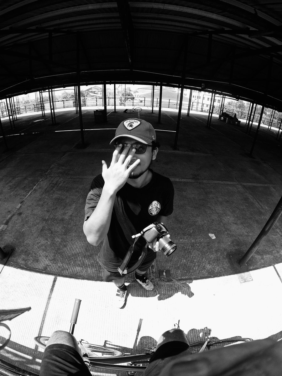adika_et's tweet photo. PEPANASH
.
#fixedgear #yogyakartafixedgear #photophoto #thursday https://t.co/tCddQ6oShe