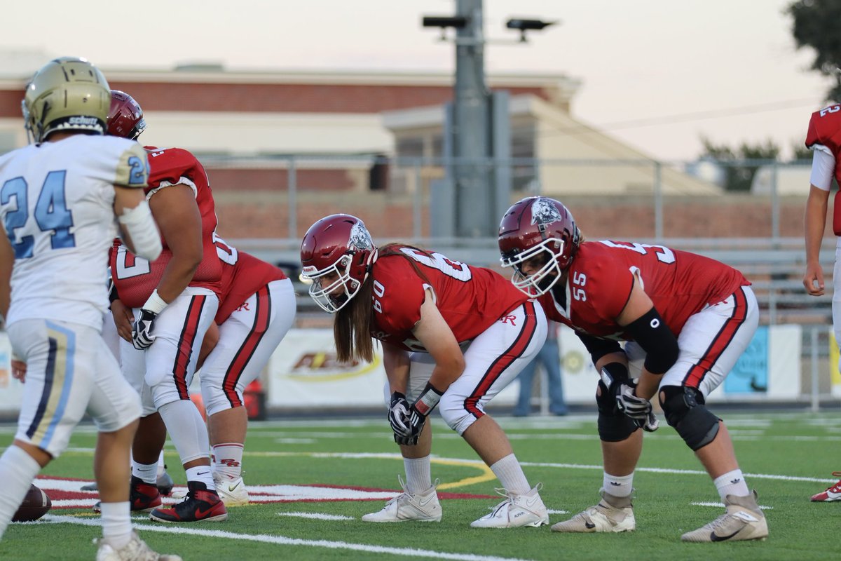 RyleePerske's tweet photo. Nothing quite like them Friday night lights https://t.co/SbcfJoWbnV