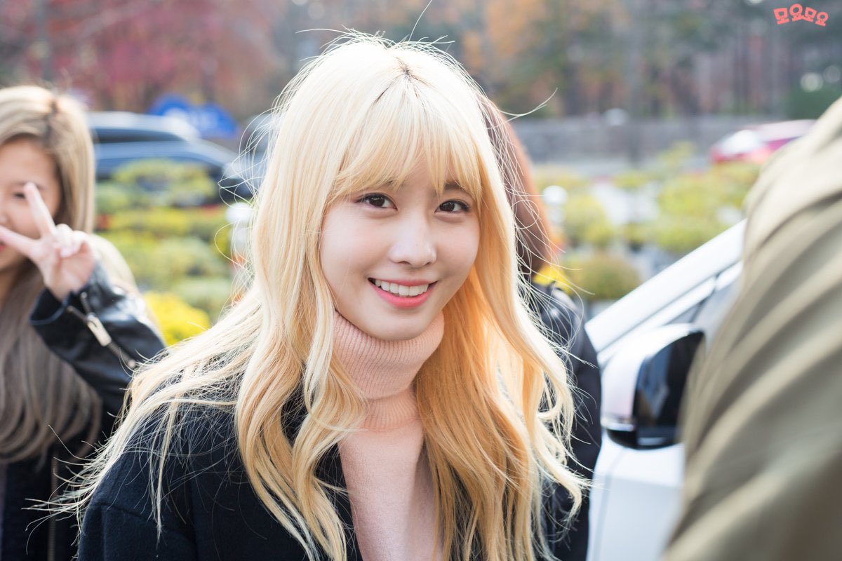 I'm #𝑓ee𝕝i𝚗·𝙳a𝕝𝕝a porque me dijeron que hoy llegaba, por fin, el evento más esperado del año. #𝑝ū𝕟𝚔𖦁ׅ𝑑ê𝕓üȶ está aquí y yo no podía quedarme fuera, me puse así de bonita para venir a gritarles.

oꮜr =͟͟͞ ⠀   ⠀ ҉공주 👑 #𝕄a𝗲𝘃𝗲!