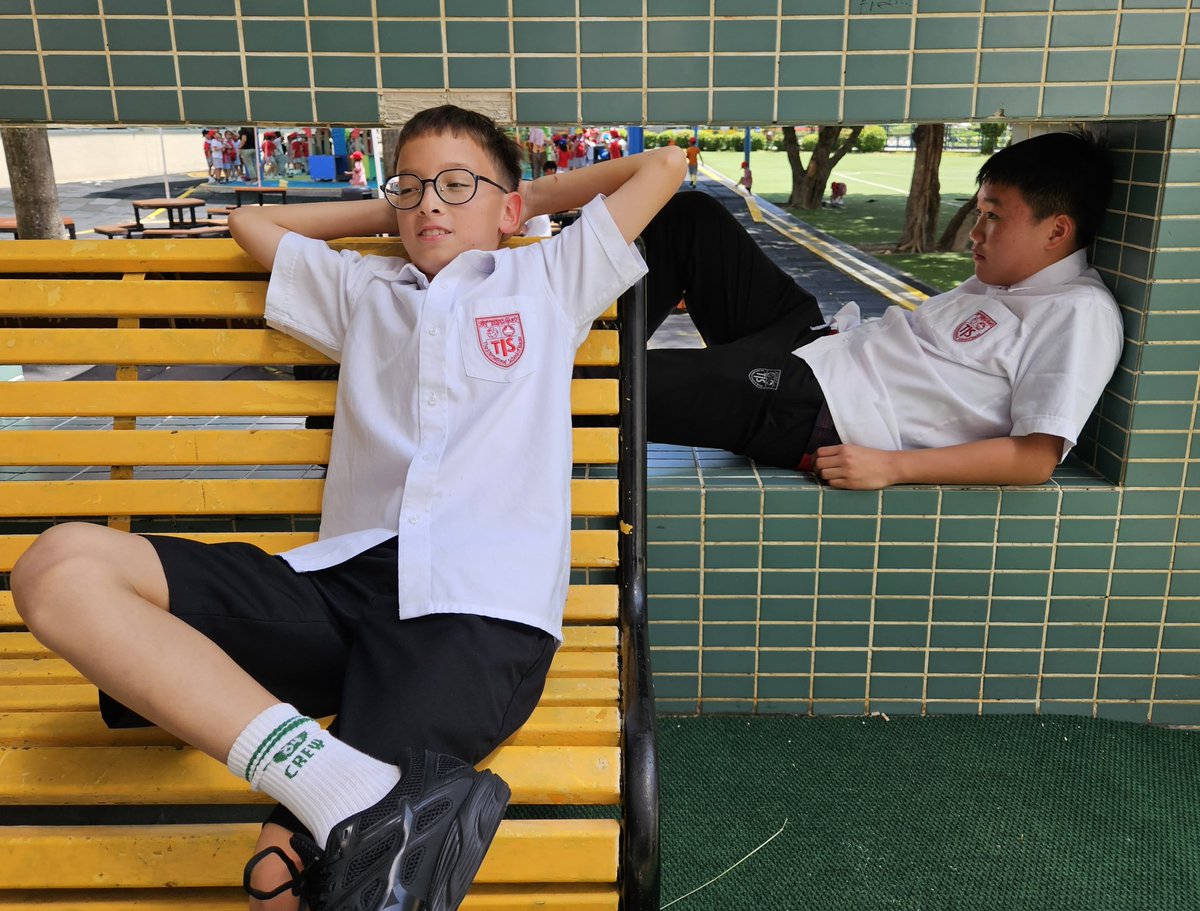 markdthorne's tweet photo. Just chillin' out for lunch at #tismacao https://t.co/zlnbGKVzWT
